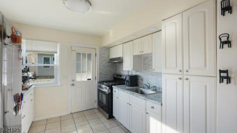 353 E Grant Avenue Roselle Park NJ 07204
