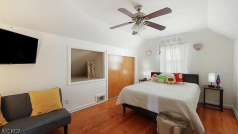 353 E Grant Avenue Roselle Park NJ 07204