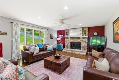 25 Timber Lane Randolph NJ 07869