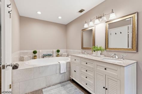 25 Timber Lane Randolph NJ 07869