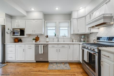 19 Buckingham Road West Orange NJ 07052