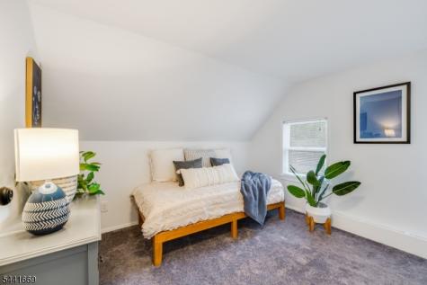 19 Buckingham Road West Orange NJ 07052