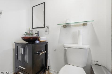 33 Sisco Place Clifton NJ 07011
