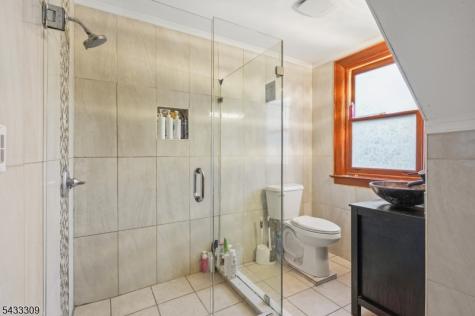 33 Sisco Place Clifton NJ 07011