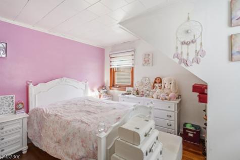 33 Sisco Place Clifton NJ 07011