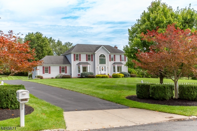 25 Farmhouse Road Alexandria NJ 08848