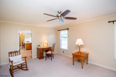 25 Farmhouse Road Alexandria NJ 08848