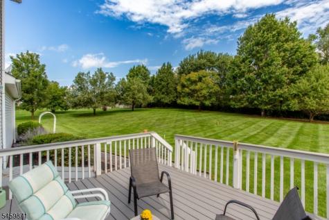 25 Farmhouse Road Alexandria NJ 08848