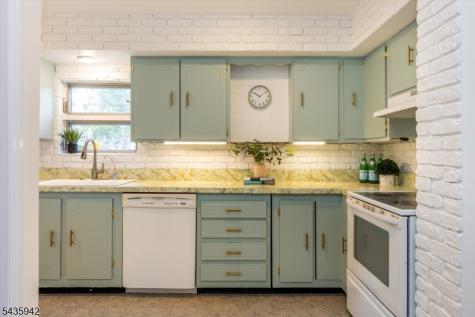 42 Johnson Avenue Bloomfield NJ 07003