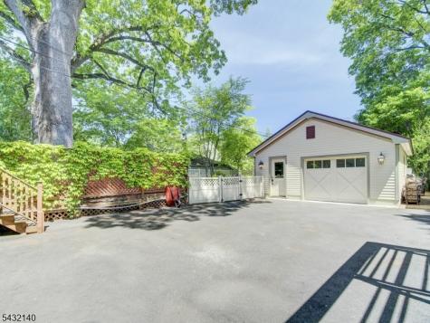 521 Belleville Avenue Glen Ridge Boro NJ 07028