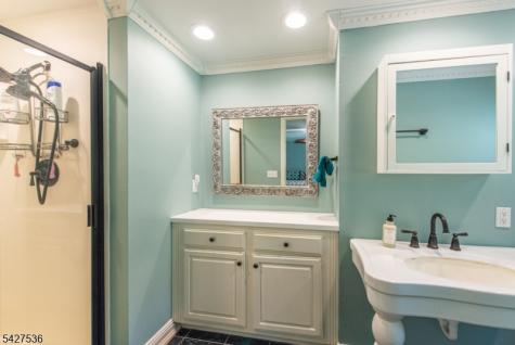 24 Brookvale Road Kinnelon NJ 07405