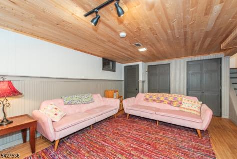 24 Brookvale Road Kinnelon NJ 07405