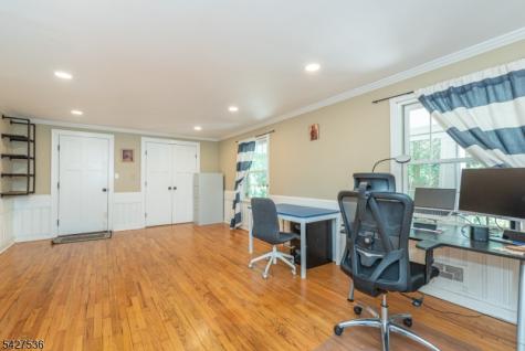 24 Brookvale Road Kinnelon NJ 07405