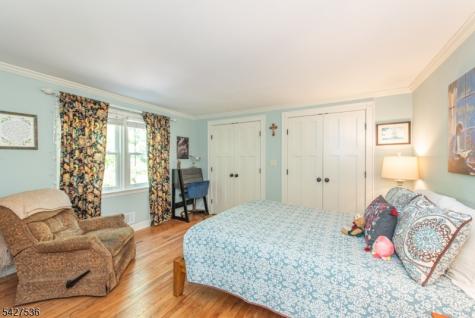 24 Brookvale Road Kinnelon NJ 07405
