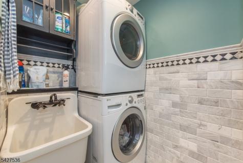 24 Brookvale Road Kinnelon NJ 07405