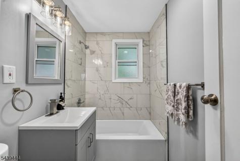 1380 Hamilton Street Elizabeth NJ 07208