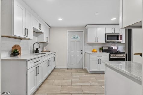 1380 Hamilton Street Elizabeth NJ 07208