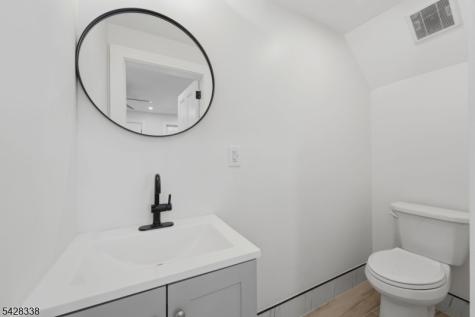 240 Crawford Place Elizabeth NJ 07208
