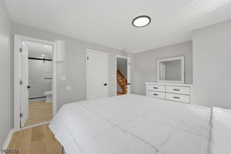 240 Crawford Place Elizabeth NJ 07208