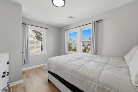 240 Crawford Place Elizabeth NJ 07208