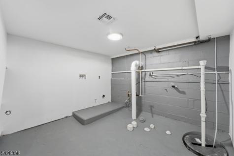 240 Crawford Place Elizabeth NJ 07208
