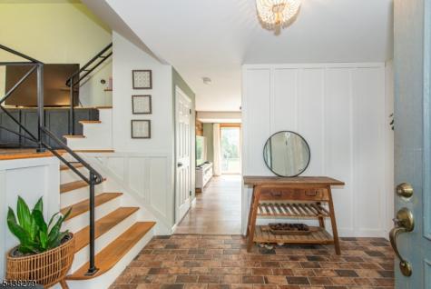 6 Honeyman Drive Roxbury NJ 07876