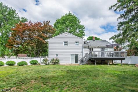 6 Honeyman Drive Roxbury NJ 07876