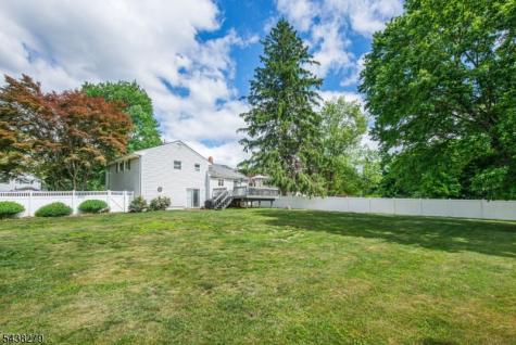 6 Honeyman Drive Roxbury NJ 07876