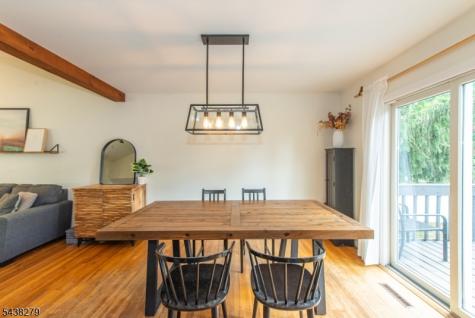 6 Honeyman Drive Roxbury NJ 07876