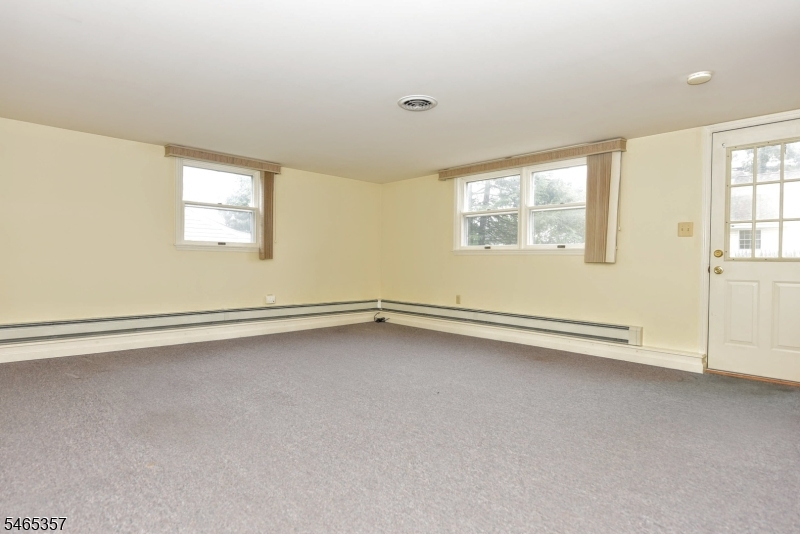 19 Dogwood Drive Newton NJ 07860