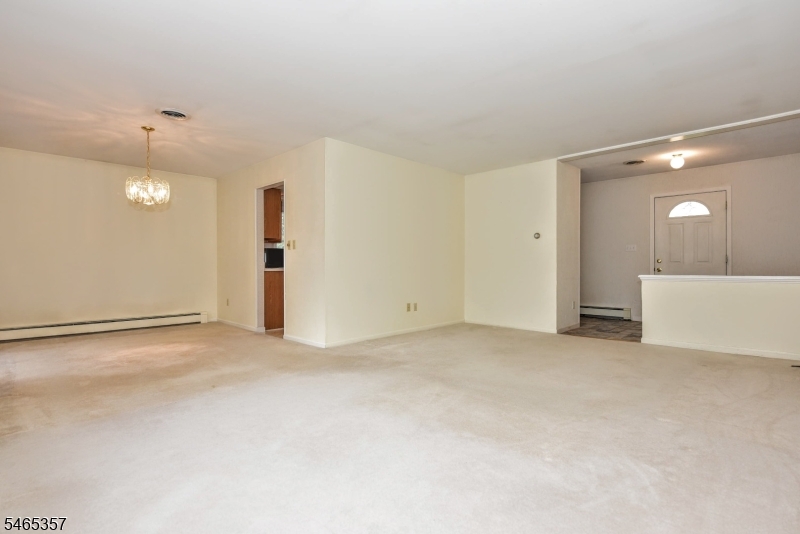 19 Dogwood Drive Newton NJ 07860