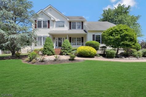 6 Varnon Court Hillsborough NJ 08844