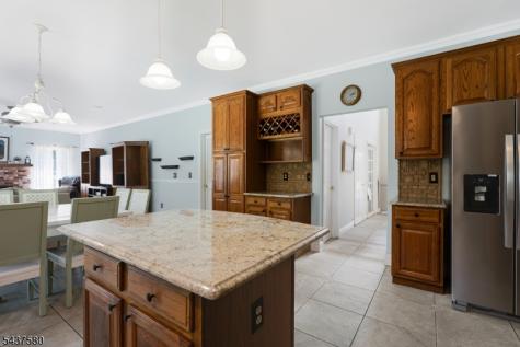6 Varnon Court Hillsborough NJ 08844