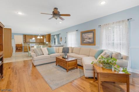 6 Varnon Court Hillsborough NJ 08844