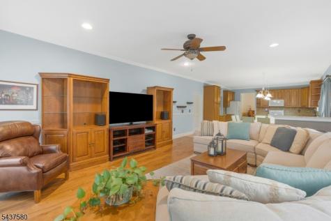 6 Varnon Court Hillsborough NJ 08844