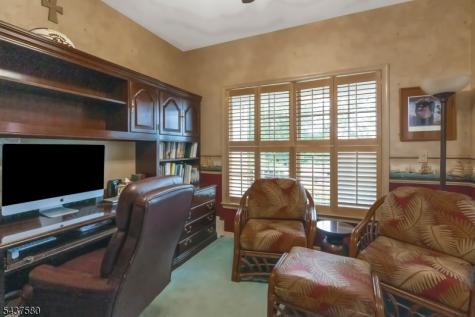 6 Varnon Court Hillsborough NJ 08844