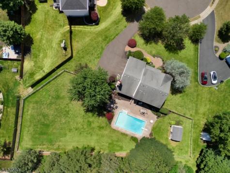 6 Varnon Court Hillsborough NJ 08844
