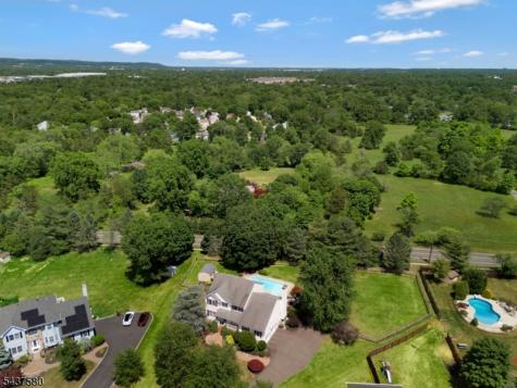 6 Varnon Court Hillsborough NJ 08844