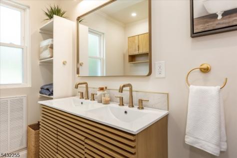 61 Luddington Road West Orange NJ 07052