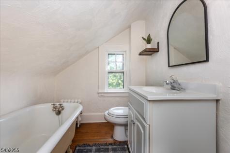 61 Luddington Road West Orange NJ 07052