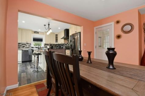 631 Concord Circle Ewing NJ 08618
