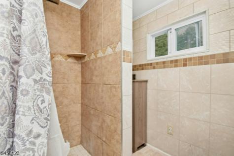 631 Concord Circle Ewing NJ 08618