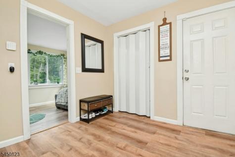 631 Concord Circle Ewing NJ 08618