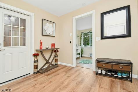 631 Concord Circle Ewing NJ 08618
