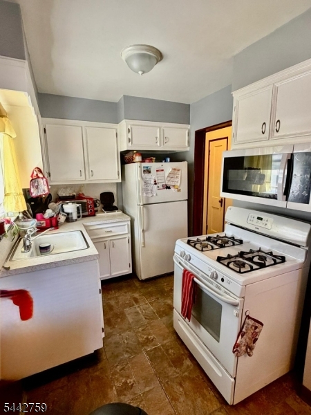 624 Chandler Avenue Roselle NJ 07203