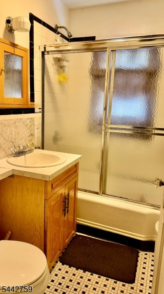 624 Chandler Avenue Roselle NJ 07203