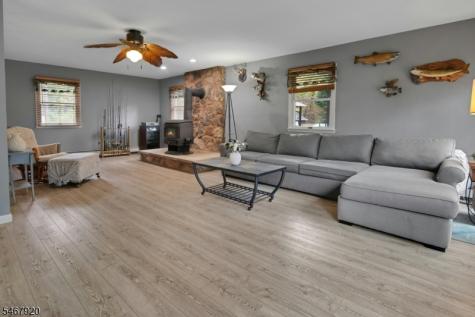 39 Hillside Avenue Jefferson NJ 07460