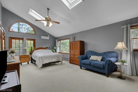 39 Hillside Avenue Jefferson NJ 07460