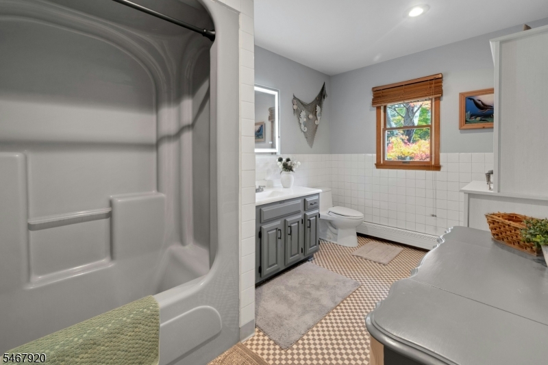 39 Hillside Avenue Jefferson NJ 07460