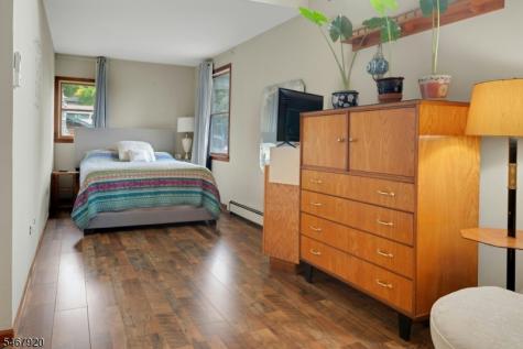 39 Hillside Avenue Jefferson NJ 07460